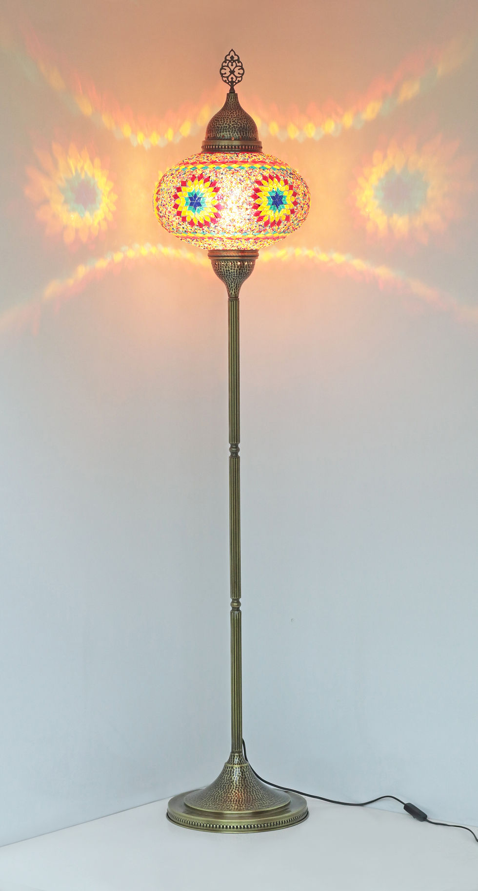 Küçük resim: mosaic floor lamp