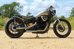 Honda VT 600 right side