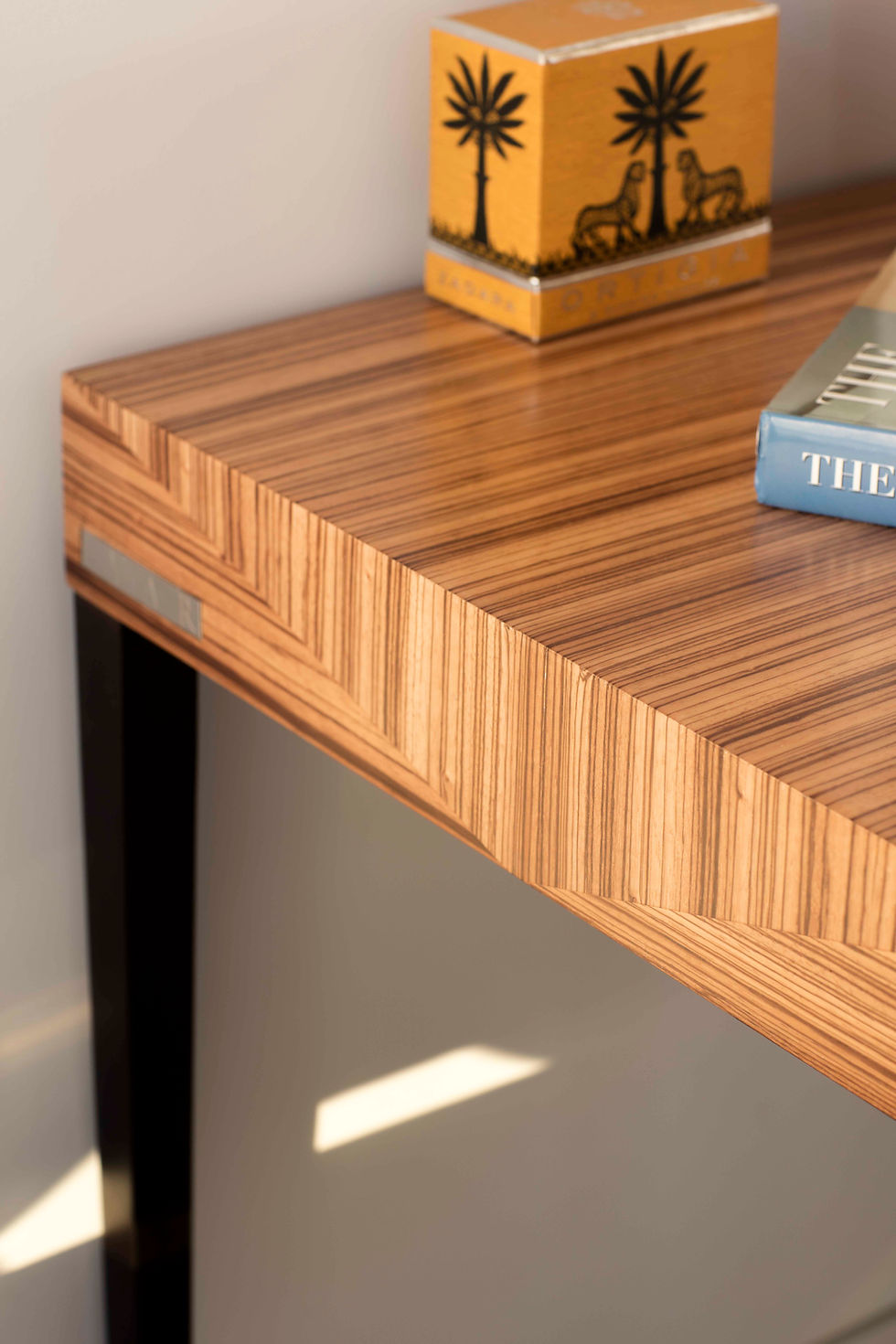 Thumbnail: ALDOUS Desk