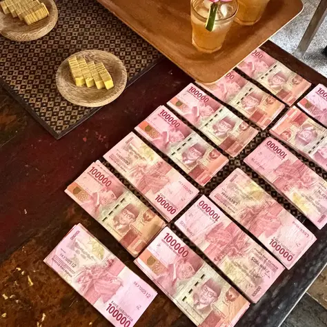 Indonesisches Bargeld im Hotel