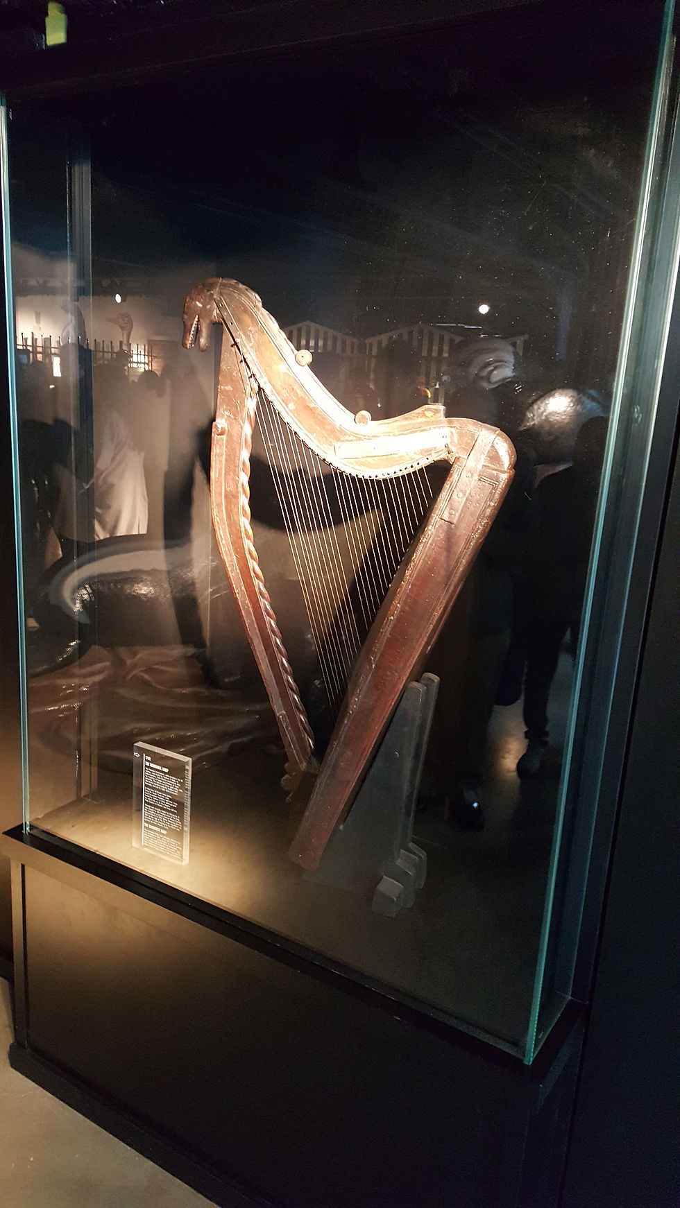 Guiness harp