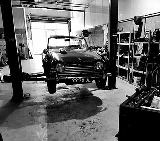 Old_Timer_Numéro_8_Garage.jpeg