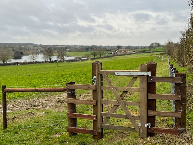 New gates for the footpath at Blatherwycke