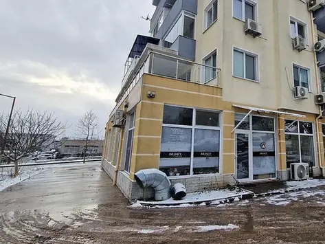 Бургас и Казанлък: жени и непълнолетни момичета заснемани тайно и качвани в порнографски сайтове