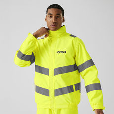 Vêtement de travail et ves te haute visibilité personnalisés par Offset, le spécialiste du marquage sur textile et objets publicitaire en Normandie.
