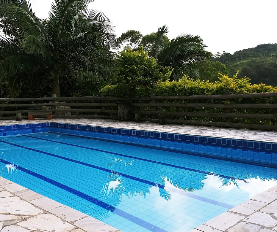 foto piscina chacara.jpeg