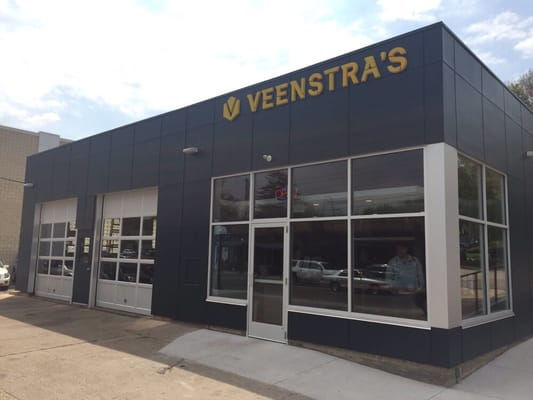 Exterior of Garage auto repair shop, part of our case study featuring Meta ads, SEO, online scheduling and Google My Business optimization.