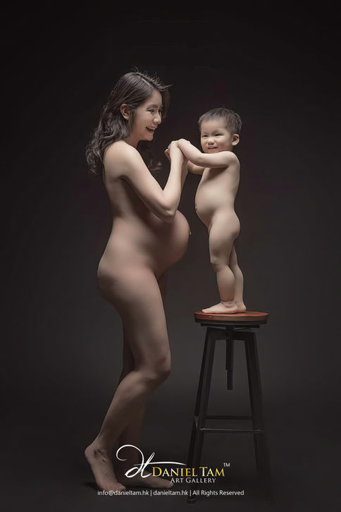 nude maternity photography