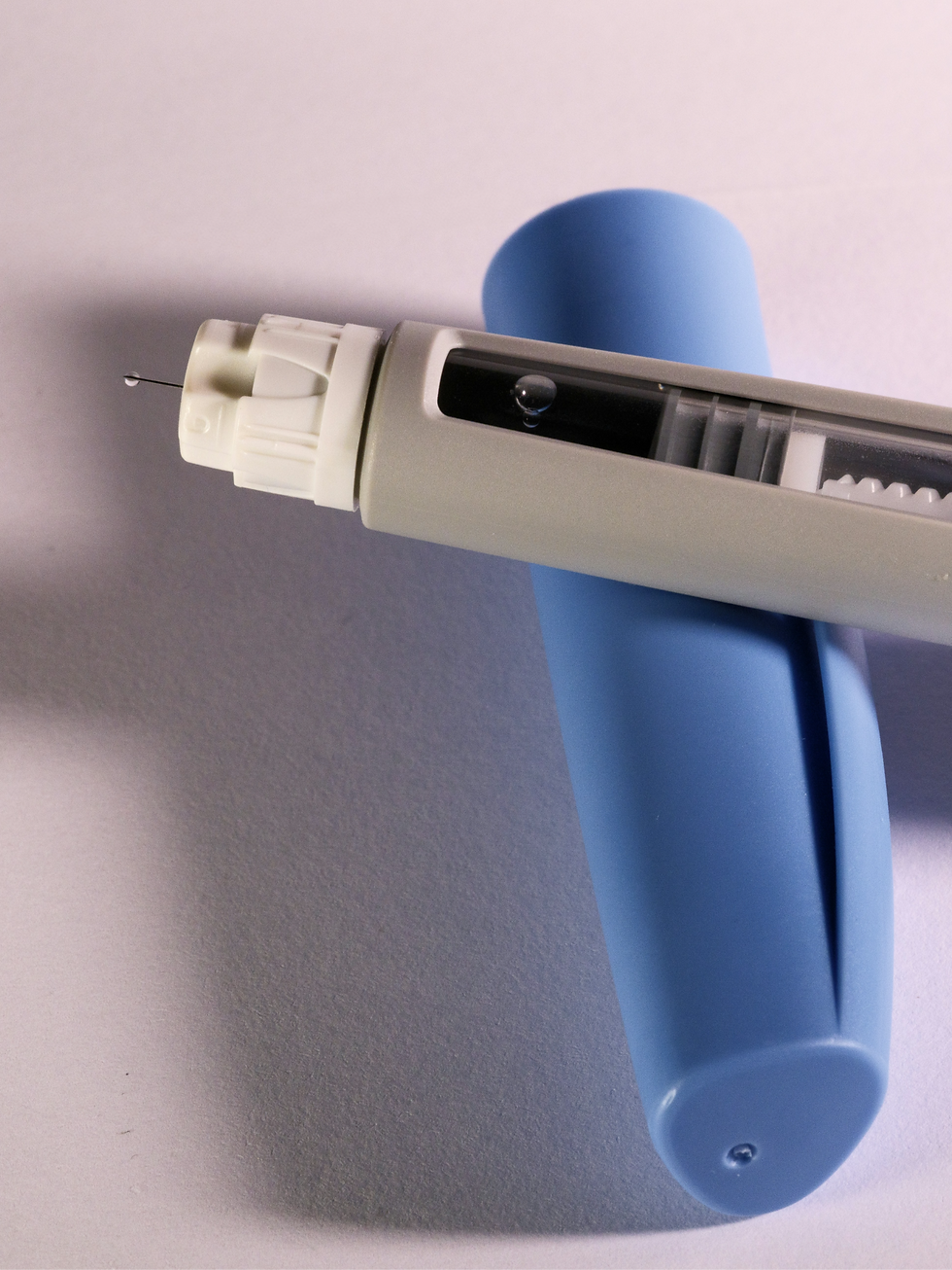 Ozempic Pen for the treatment of diabetes_edited.png