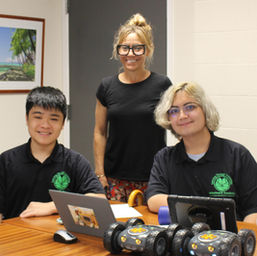 BestPicInterns+Robots_edited.jpg