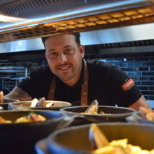 Jangaroo na Ilha do Mel: Chef Brunno Pimentel assina banquete do badalado Réveillon em Encantadas