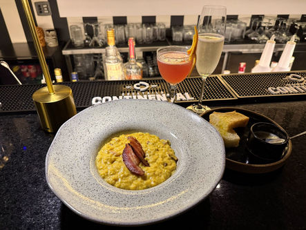 Dia dos Namorados no Continental BatelGastrobar prepara noite com menu harmonizado e fotos para recordação