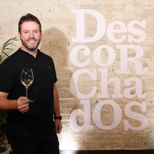 Eduardo Valduga é eleito Enólogo do Ano pelo guia chileno "Descorchados"