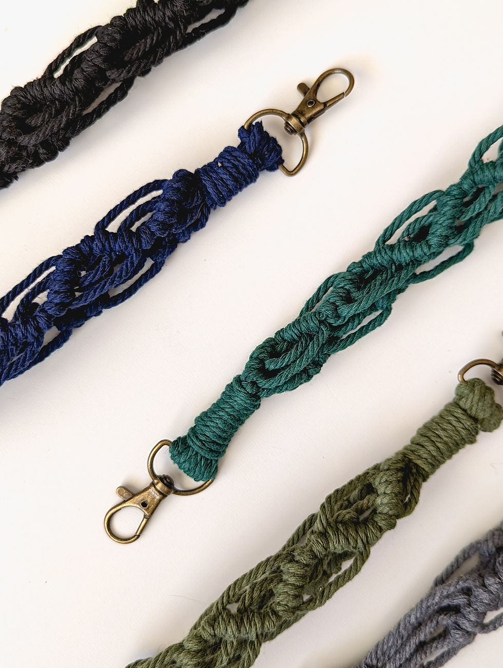 "The Wave" Macrame Wristlet Keychain