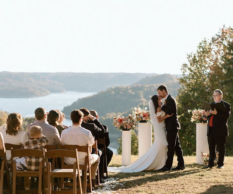 Cookeville, Wedding venues with lodging, middle tennessee bridal show & market, Middle tennessee bridal show, the retreat, romantic wedding