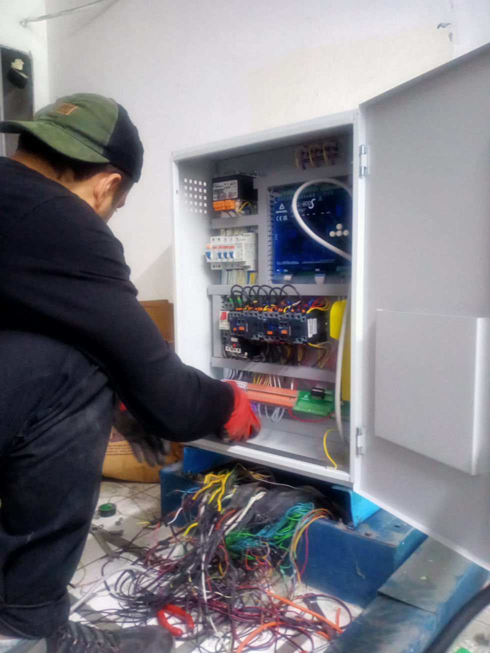 C2-03B yeni asansör panosu motor sarımı işleri - 4.03.2026