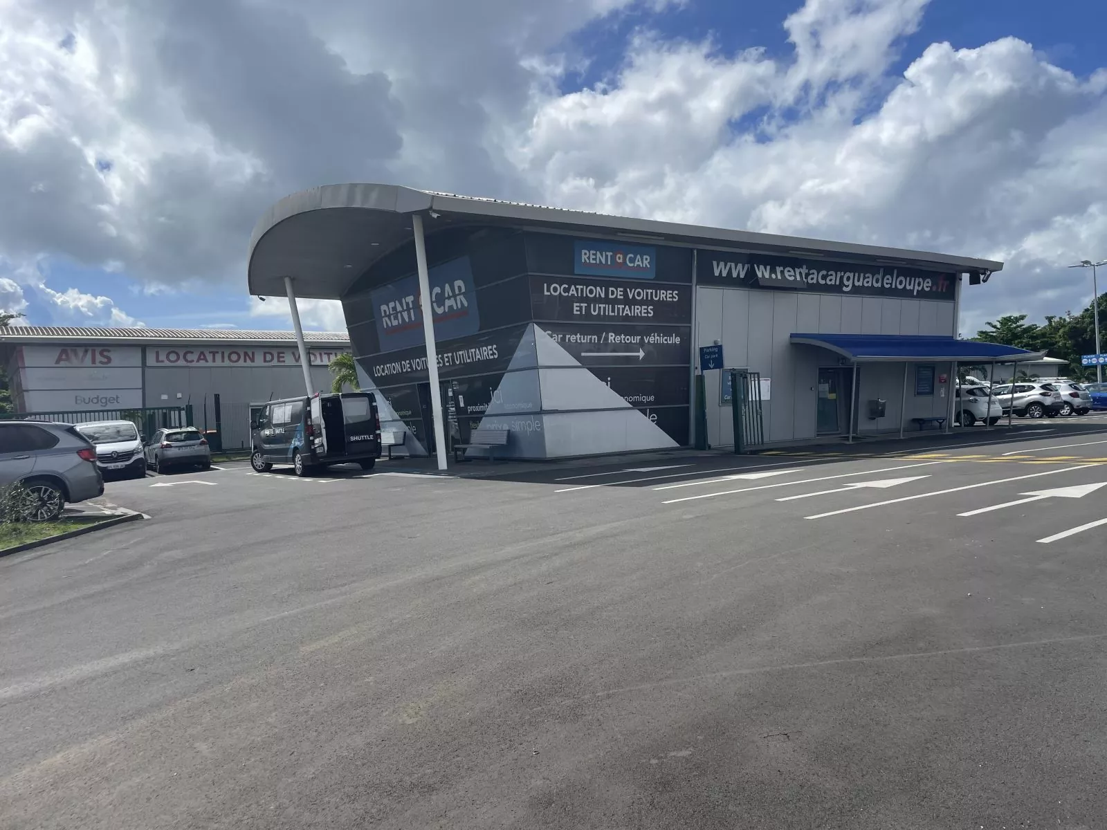 Car rental Europcar partner of Habitation Samana Beauséjour