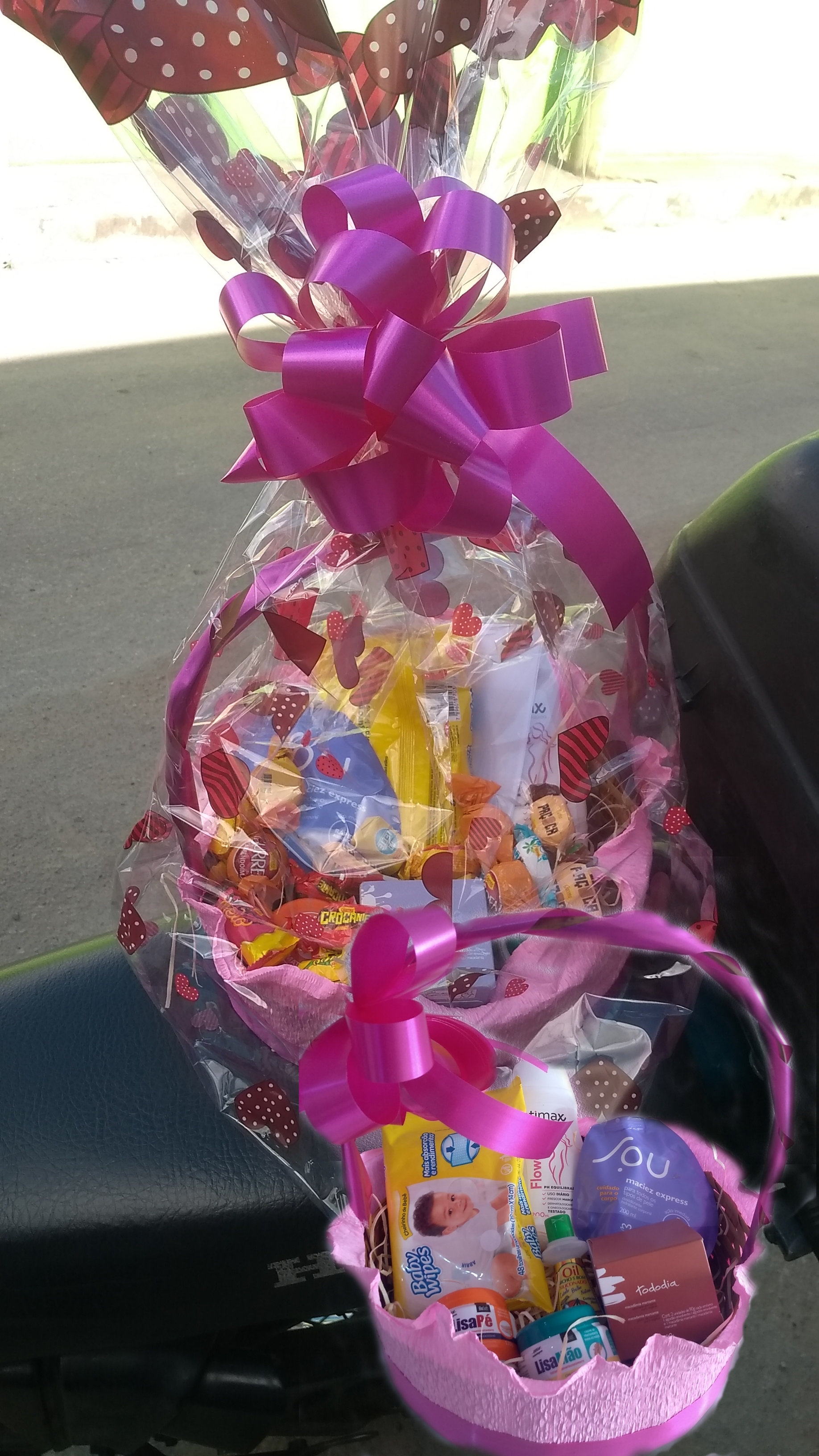 Cosméticos e Chocolates R$ 160