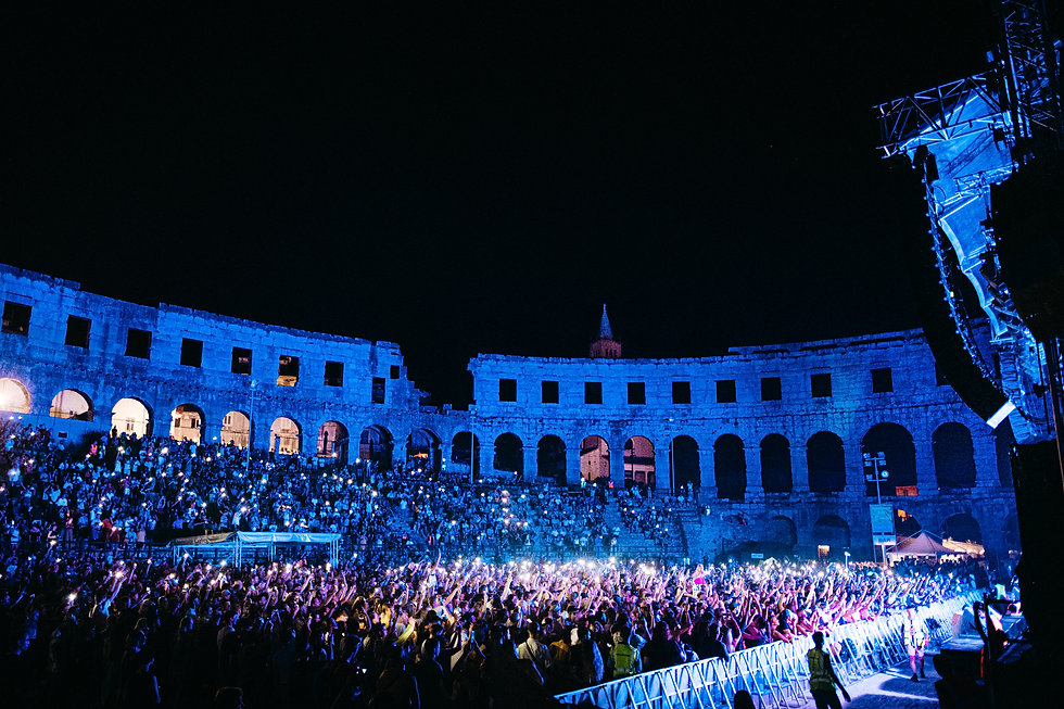Fort Punta Christo Crowds in Pula Amphitheatre At Dimensions & Outlook Festival. Events, Festival Pula, Croatia, Music Photography. Photo taken by Rob Jones @hirobjones
