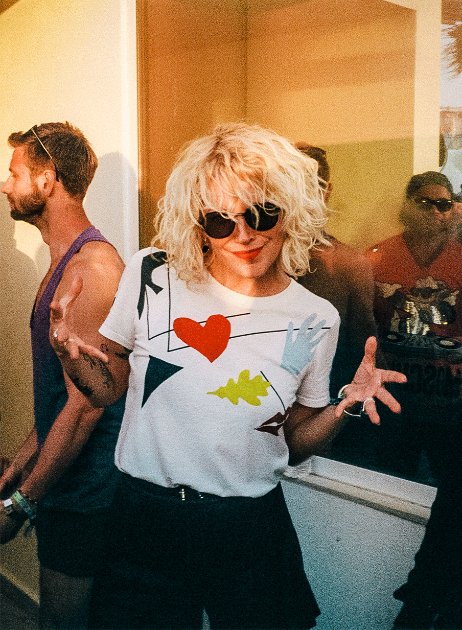 Heidi at Annie Mac's Lost & Found Festival in Malta, 3D photo 3D GIF Photography. Photo taken by Rob Jones @hirobjones