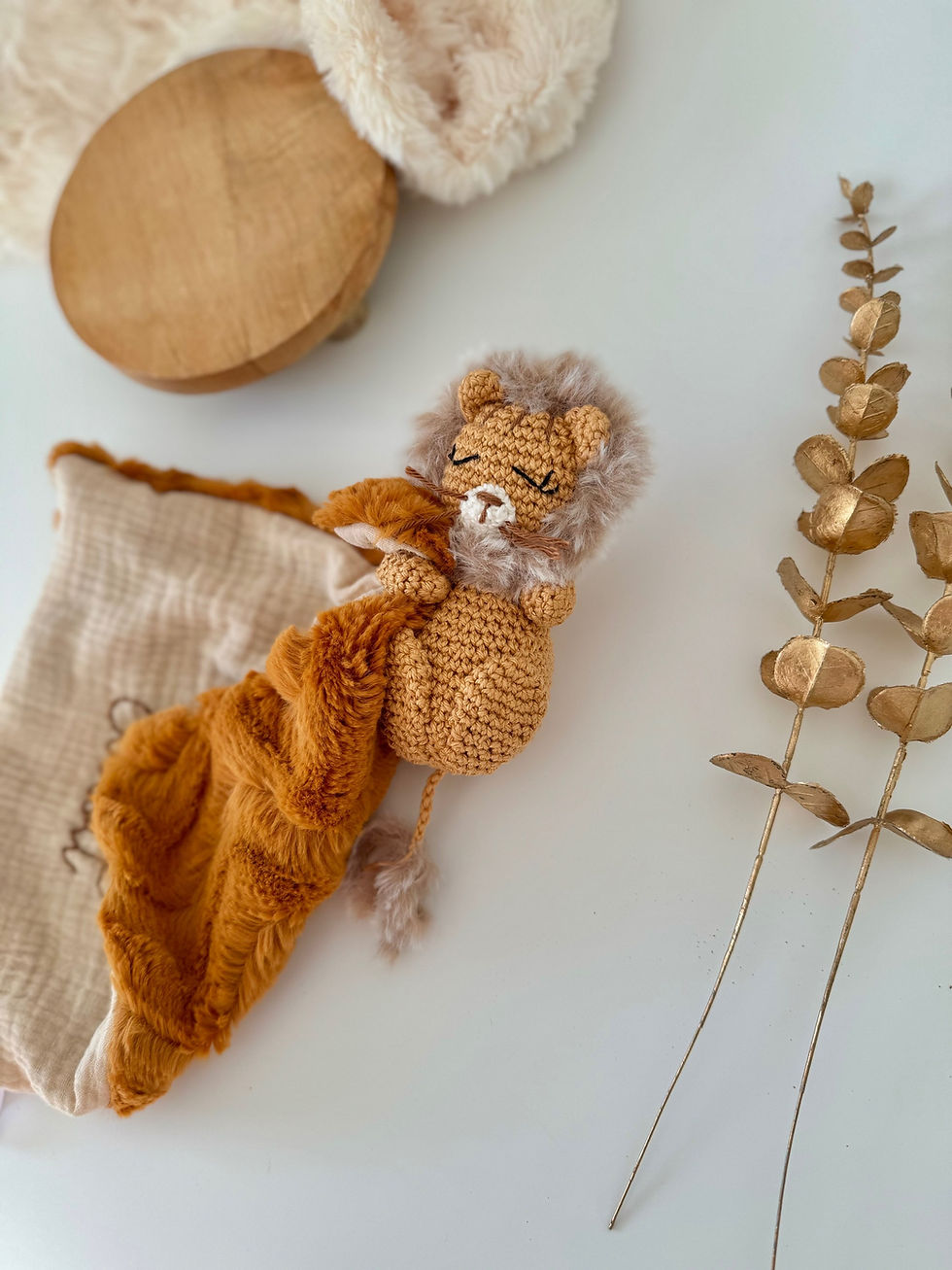 Miniature : Doudou lion au crochet fait main pour bébé