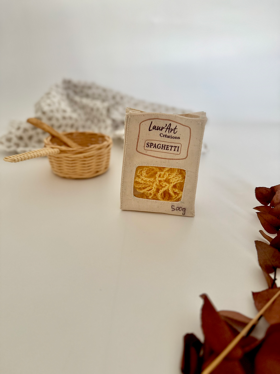 Miniature : Lot de trois paquets de pâtes en tissu pour dinette et jouet enfant avec pâtes fusilli, spaghetti et farfalle crochetées