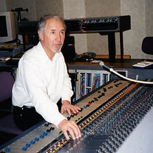 Guy senaux Studio 105 (1).jpg