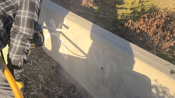 Grafitti_21-ezgif.com-video-to-gif-converter (2).gif