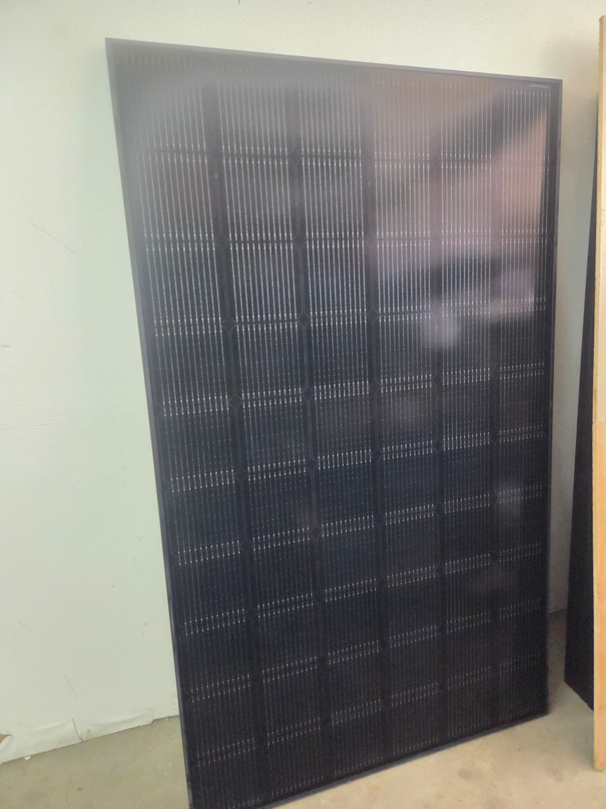 320W LG Neon 2 Black, LG320N1K-V5 NEW solar modules