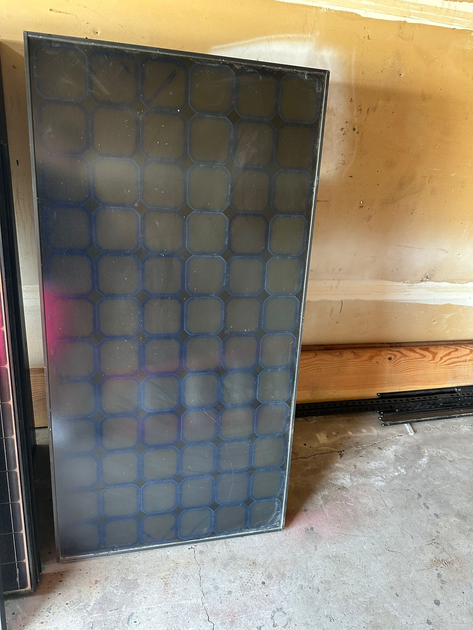 225W Sunpower SPR-225-BLK-U with MC4 Connectors PRE OWNED solar module