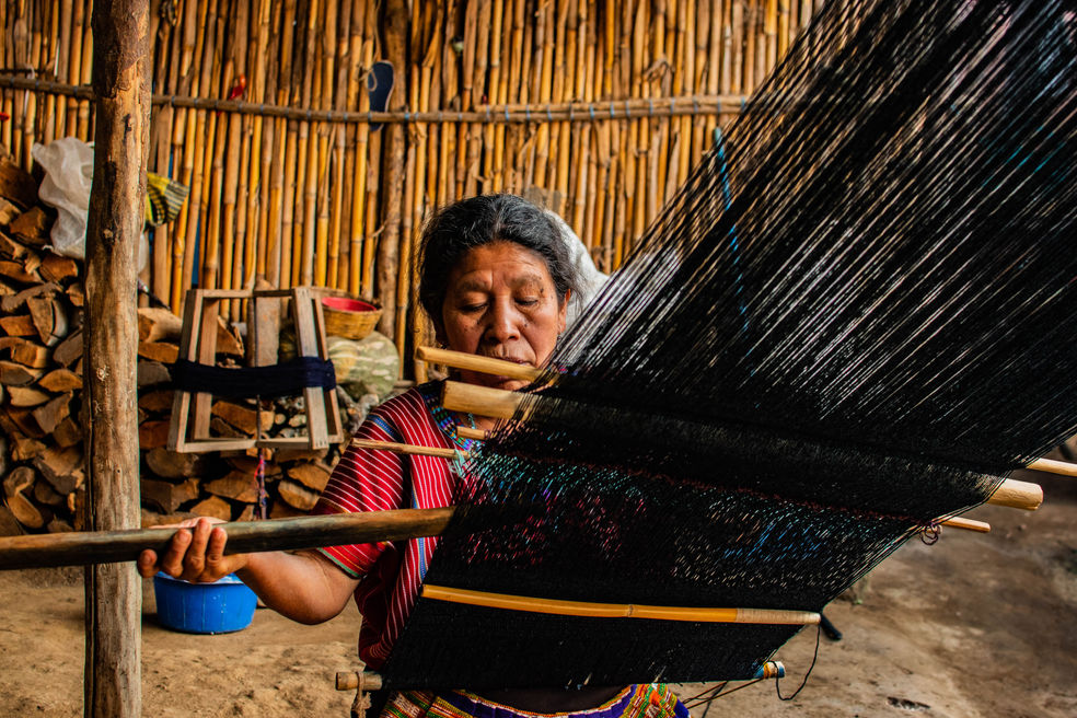 Mujeres tejedoras.JPG