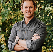 Lloyd Fallesen_edited.jpg