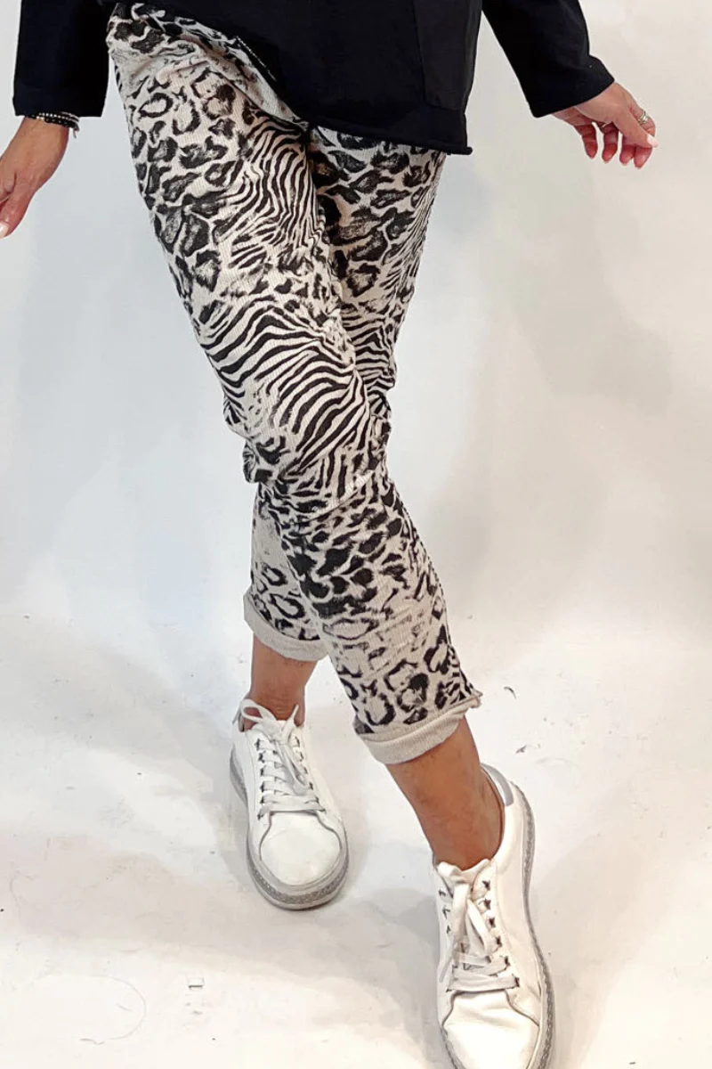 LA STRADA Animal Print Cord Joggers