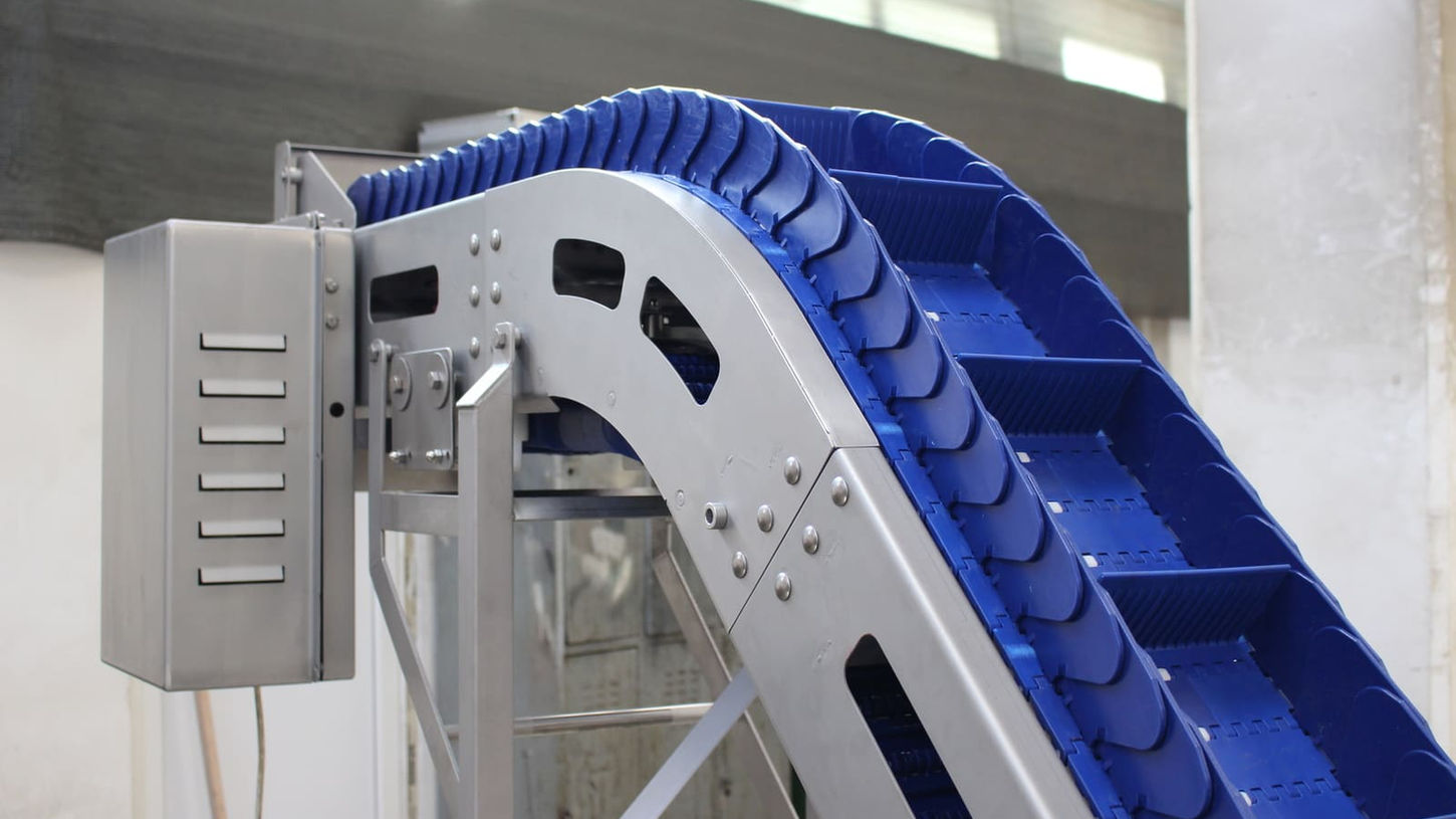 conveyor systems for hygienic lines from meat industry