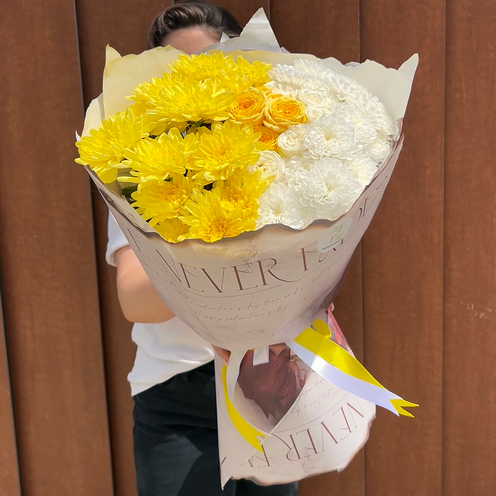 დიდი ყვავილების თაიგული "UNIVERSO" ეტიკეტით