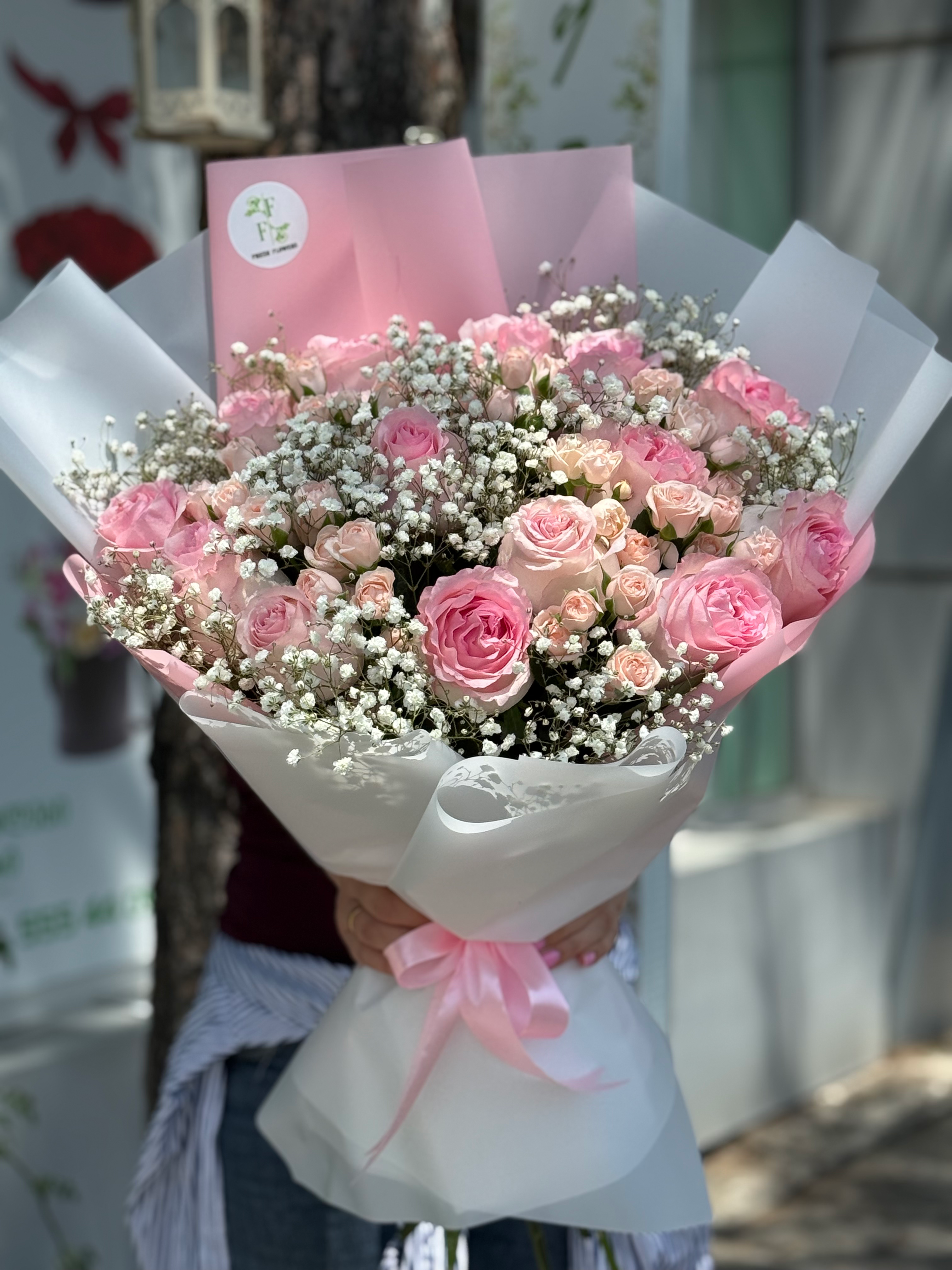 ვარდისფერი ვარდები