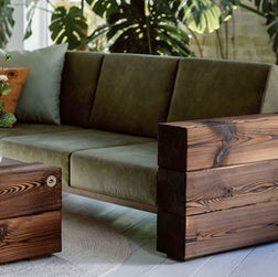 Prabangūs, ilgaamžiai degintos medienos lauko baldai Timber kolekcijos, namų saulėtoje terasoje. Pagaminta Lietuvoje Dark'Style wood. Mediniai pušies masyvo lauko baldai su drėgmei atspariu lauko audiniu. Subtilaus dizaino itin tvirti ir ilgaamžiai baldai terasai, poilsio erdvei ir spa zonoms. Pasirinkite norimas spalvas, komplektaciją ir audinius.