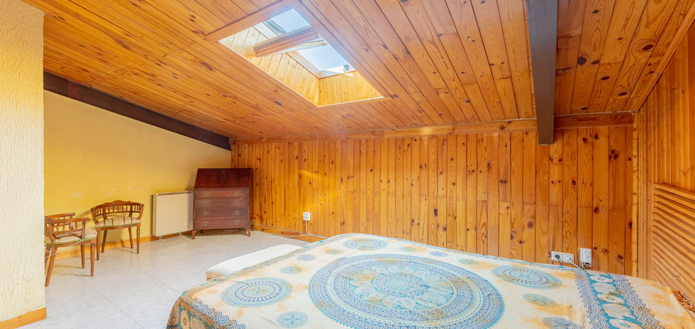 Saguar Real Estate, inmobiliaria en Las Rozas de Madrid. Inmobiliaria Las Rozas. Venta de propiedades en Las Rozas. Casas en venta en Las Rozas. Agente inmobiliario Las Rozas. Comprar casa en Las Rozas de Madrid. Propiedades en Las Rozas. Pisos en Las Rozas de Madrid. Chalets en Las Rozas de Madrid. Inversiones inmobiliarias en Las Rozas. Mejores agentes inmobiliarios Las Rozas. Valoración inmobiliaria. Valorar vivienda. Valorar piso. Valorar chalet. Opiniones Saguar. Testimonios Saguar.