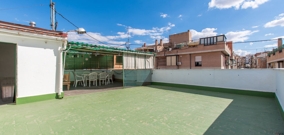 Saguar Real Estate, inmobiliaria  en Las Rozas de Madrid. Inmobiliaria Las Rozas. Venta de propiedades en Las Rozas. Casas en venta en Las Rozas. Agente inmobiliario Las Rozas. Comprar casa en Las Rozas de Madrid. Propiedades en Las Rozas. Pisos en Las Rozas de Madrid. Chalets en Las Rozas de Madrid. Inversiones inmobiliarias en Las Rozas. Mejores agentes inmobiliarios Las Rozas. Valoración inmobiliaria. Valorar vivienda. Valorar piso. Valorar chalet. 