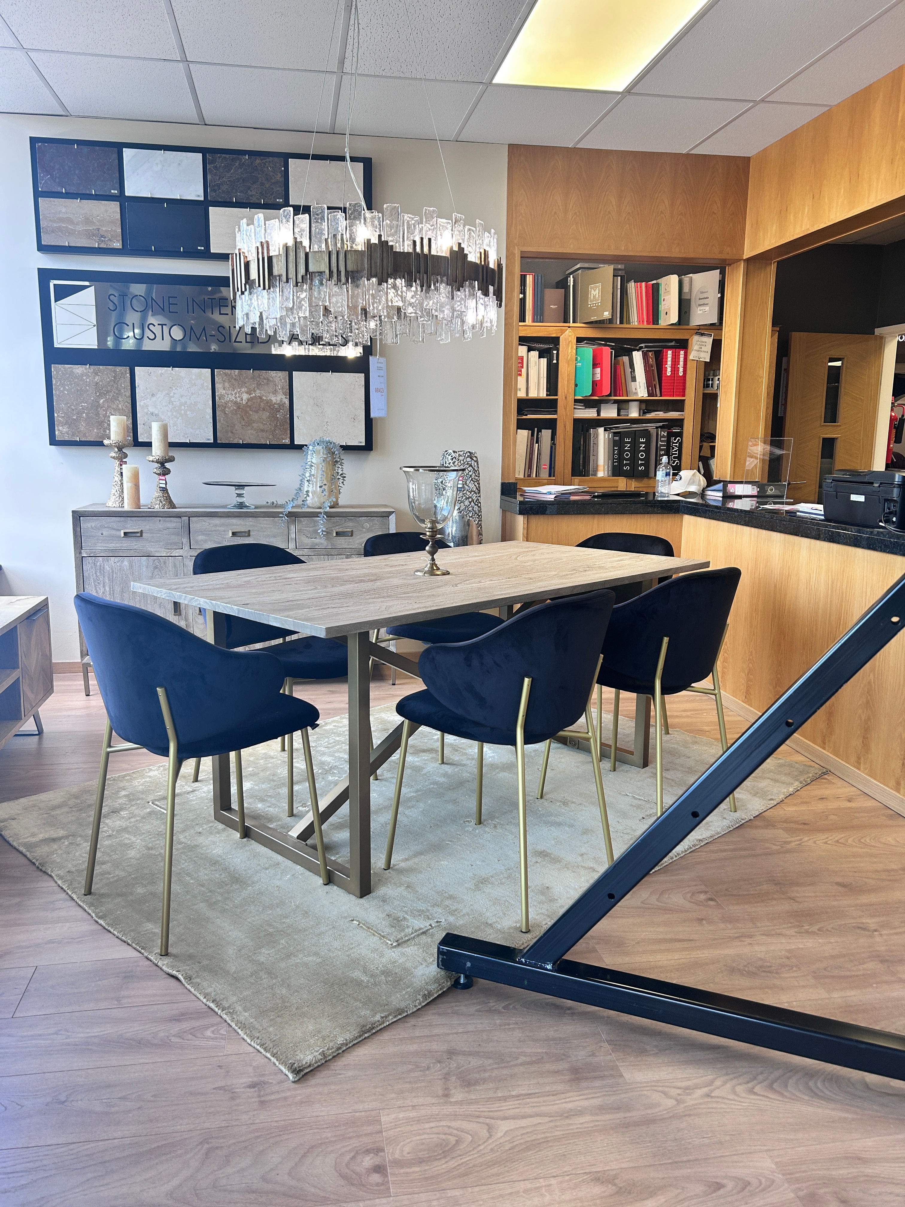 6 calligaris chairs + table