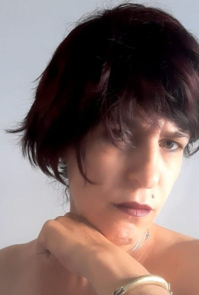 צילה חבקין,שירה עברית