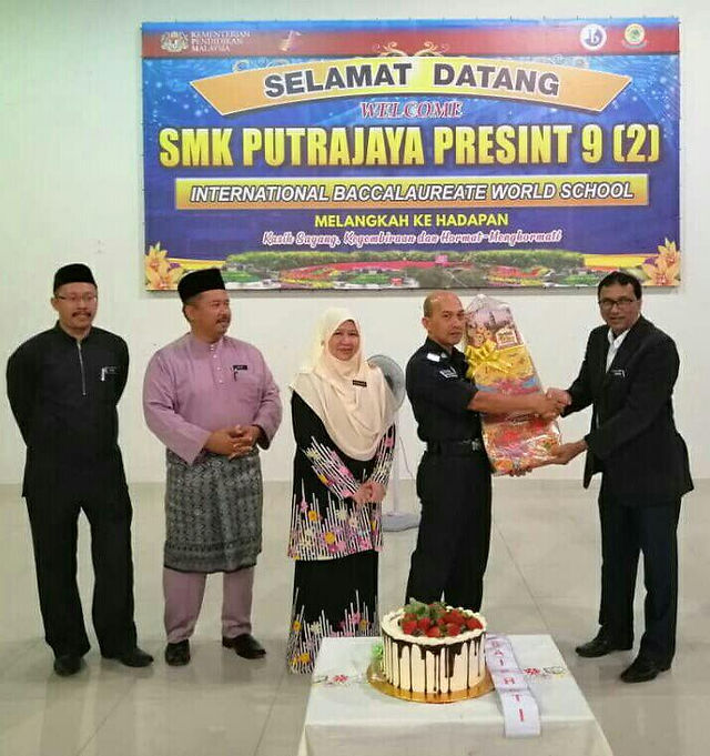 Cenderahati Perasmi