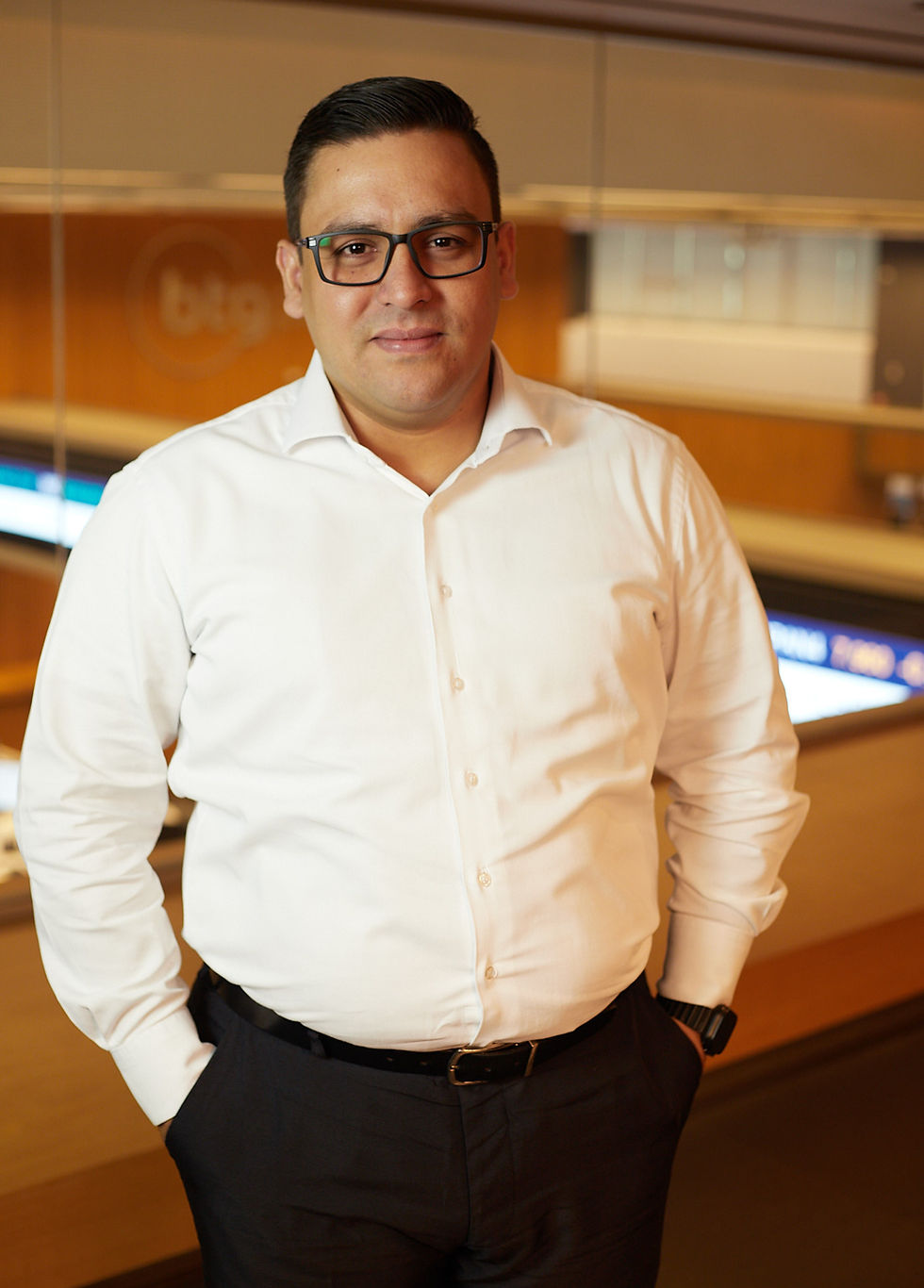 Assessoria em investimentos personalizados  Consultoria financeira para investimentos  Análise de portfolio e carteira de investimentos  Planejamento financeiro e investimentos  Soluções de investimentos para investidores  Produtos de investimento diversificados  Acesso à plataforma de investimentos  Relatórios de mercado e estratégia financeira  Agente autônomo de investimentos São Paulo  Projeto de vida e objetivos financeiros