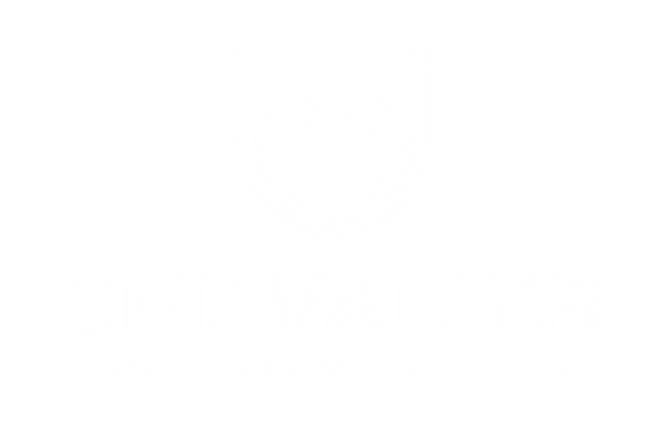 Chevalier_logo-vertical+baseline-2_blanc_H_1080px.png