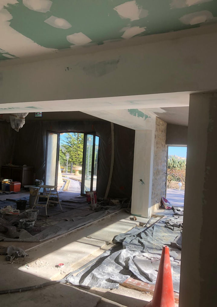 Finition ouverture en sous oeuvre dans un restaurant à Fayence