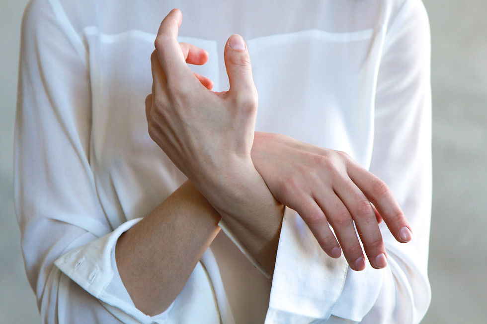 Q&A: Why Do I Get Joint Pain In The Fingers?