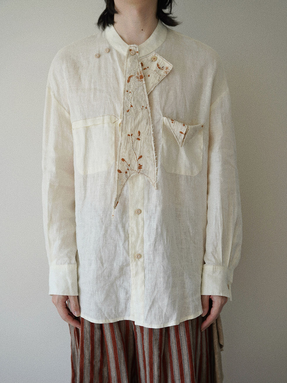 Thumbnail: Embroidered Patch Panel Asymmetric Linen Shirt