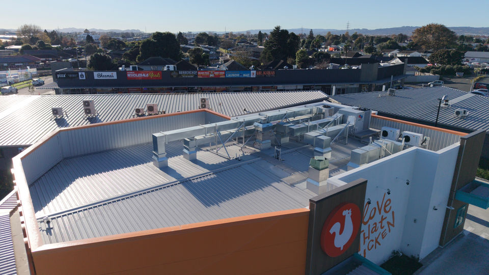 top view of Popeyes commercial trimrib roofing project