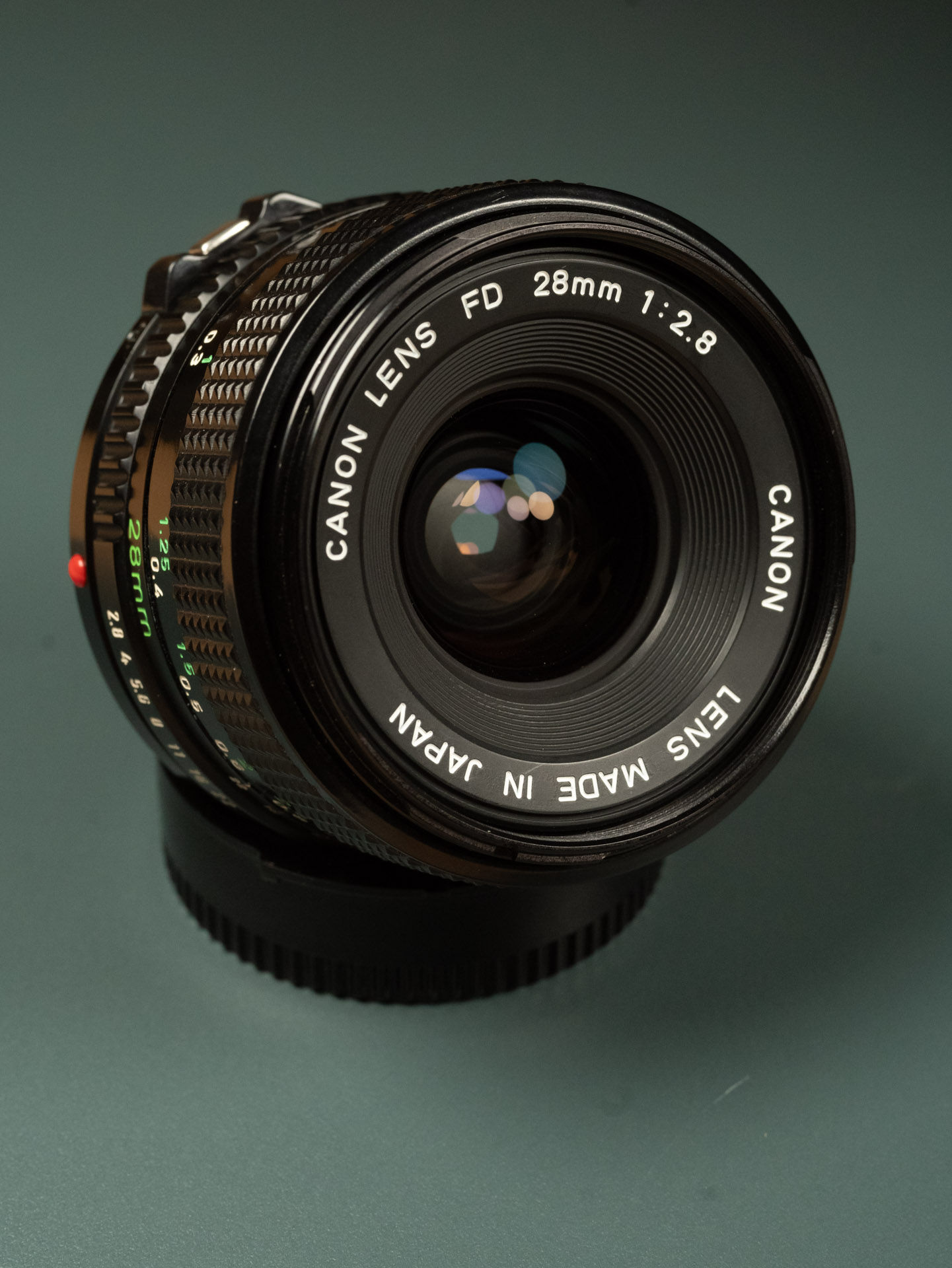 Canon 28mm 2.8