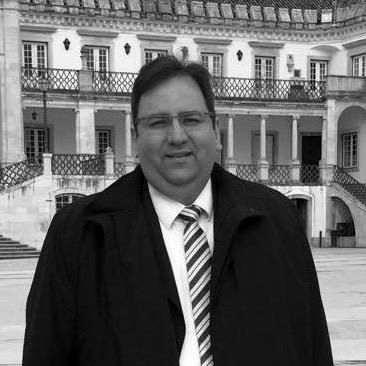 Dr. Lucas Abreu Barroso